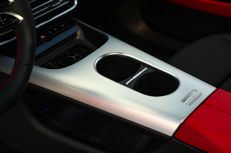 Inserts en alu brossé pour notre Mercedes CLA Shooting Brake