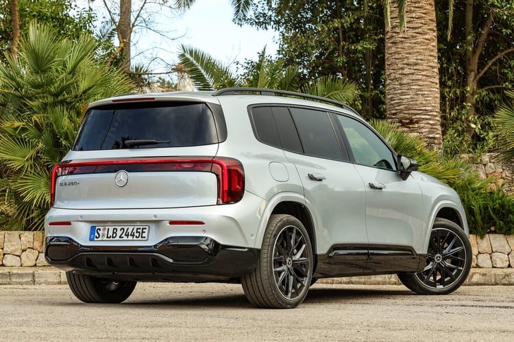 Le Mercedes GLB 250+ est un SUV électrique polyvalent