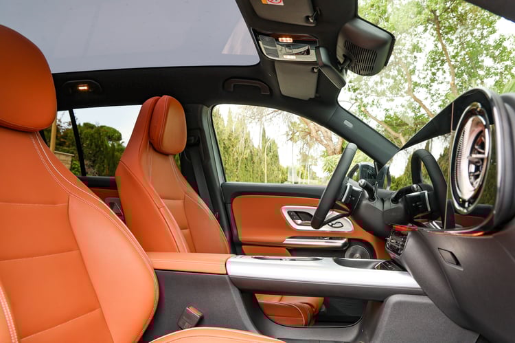 Toit panoramique opacifiant pour le Mercedes GLB 250+