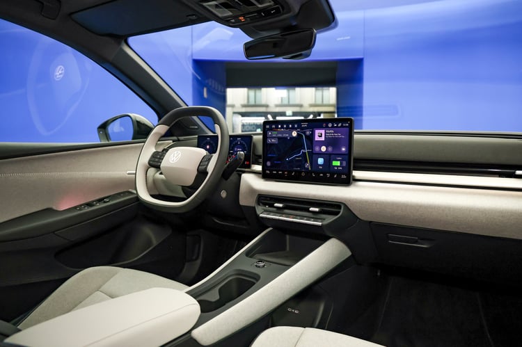 Un habitacle simple et accueillant en bi-ton