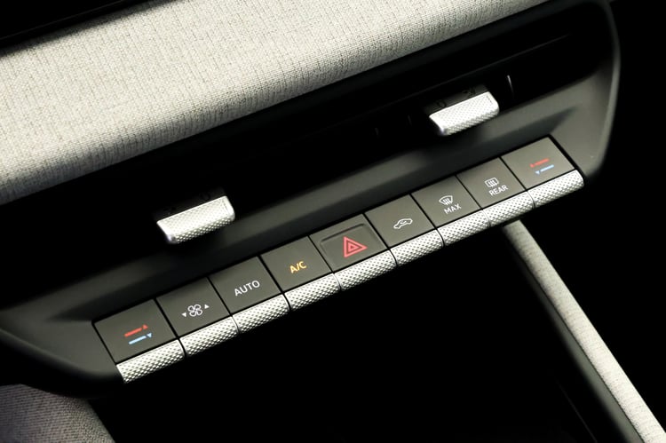 Commandes physiques pour la clim