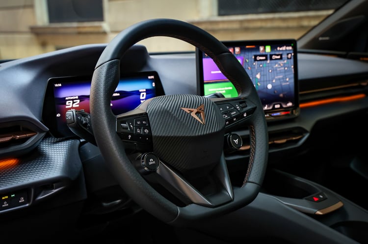 Au volant de la Cupra Raval VZ