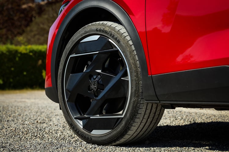 Des qualités dynamiques dignes d'une vraie Peugeot