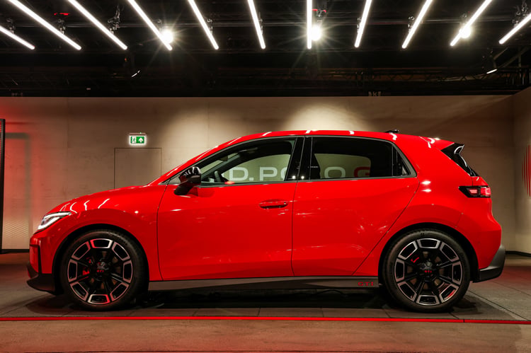 Porte-à-faux courts et empattement long pour la Volkswagen ID Polo GTI