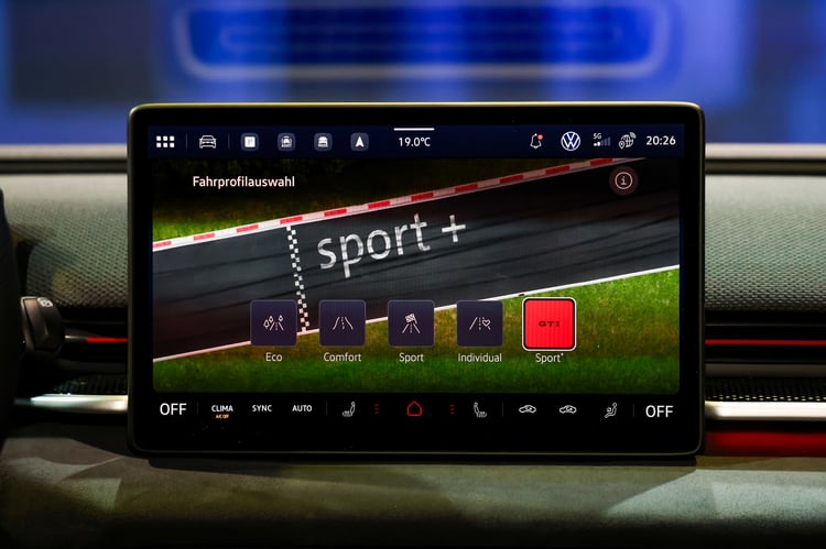 Mode Sport+, châssis Sport, suspension active DCC