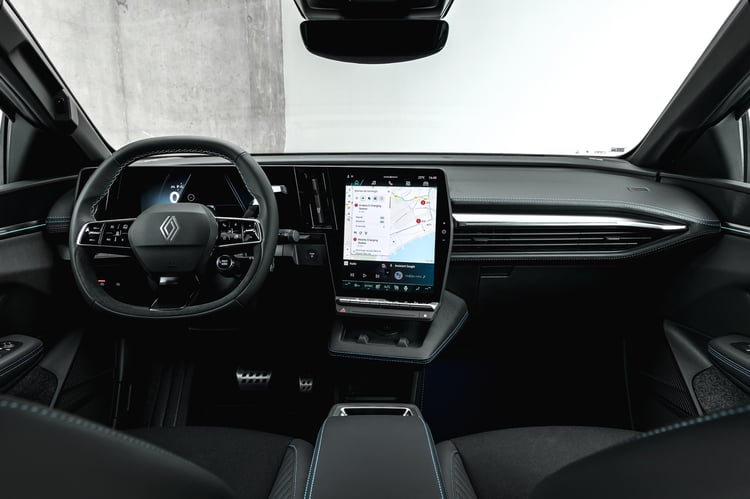 À bord de la Renault Megane E-Tech