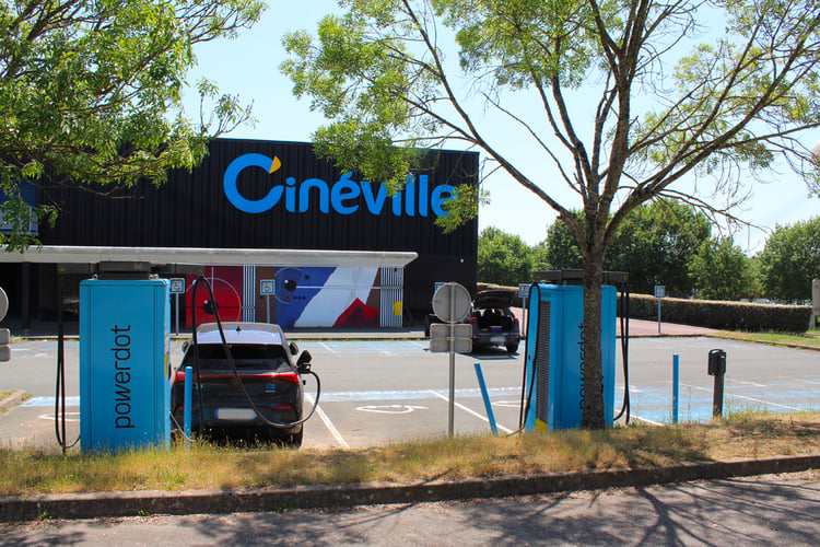 Station de recharge Powerdot du Cinéville à La Roche-sur-Yon