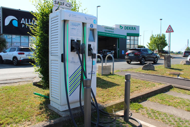 Station de recharge Easy Charge Services à La Roche-sur-Yon