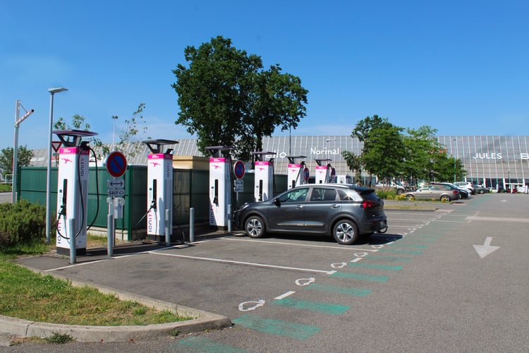 Station de recharge Ionity à La Roche-sur-Yon