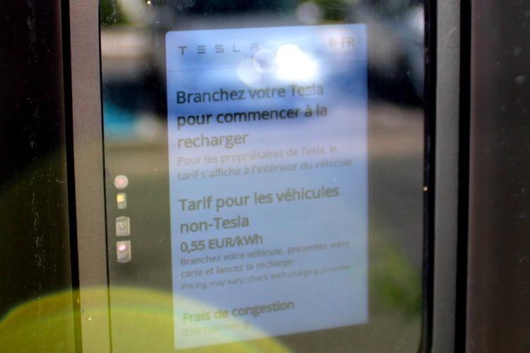 Station de recharge Tesla à La Roche-sur-Yon