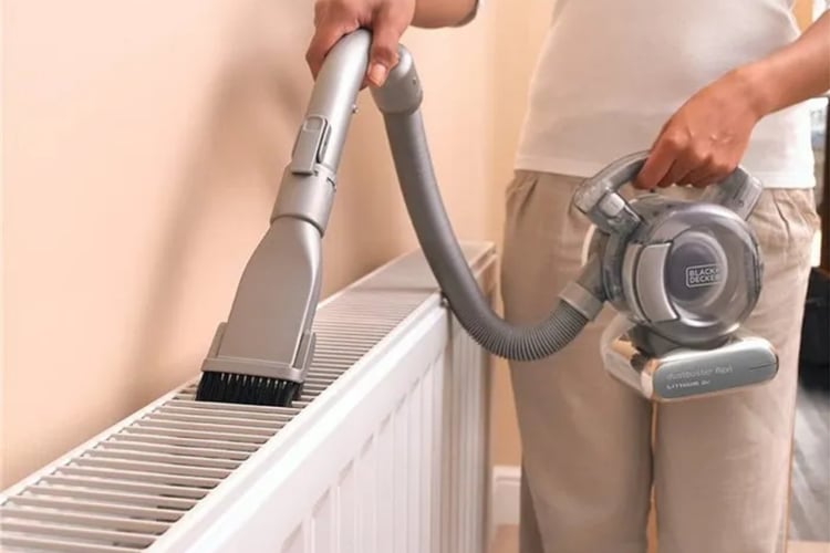 Aspirateur à main sans fil Black+Decker Dustbuster Flexi PD1820L avec son flexible