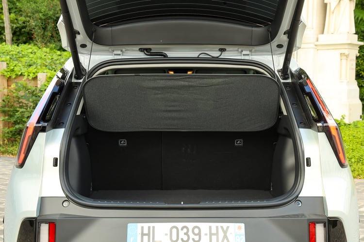 Un coffre de 430 l pour le SUV compact