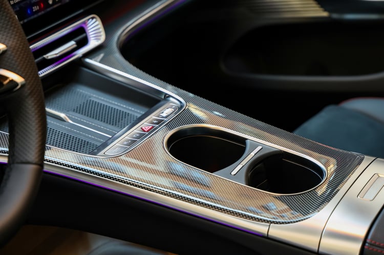 Console centrale de la Mercedes C400 4Matic