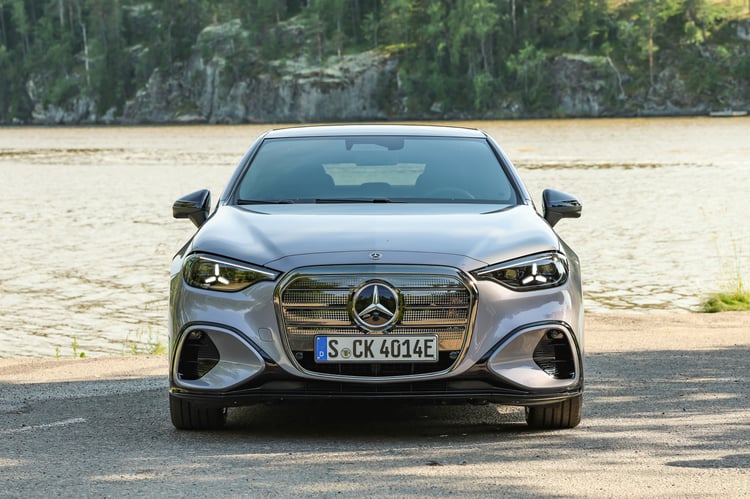 Face avant de la Mercedes C400 4Matic
