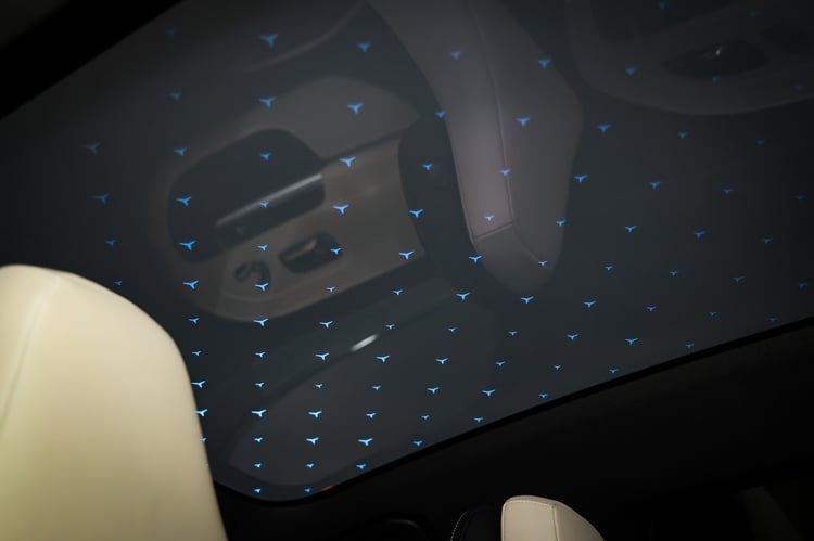 Toit panoramique opacifiant Sky Control avec étoiles LED