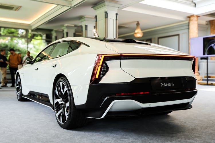 Le vaisseau amiral suédois Polestar 5 Performance