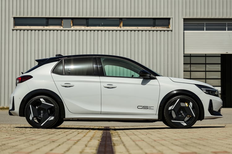 Une Essai Opel Corsa GSE de 4,06 m de long