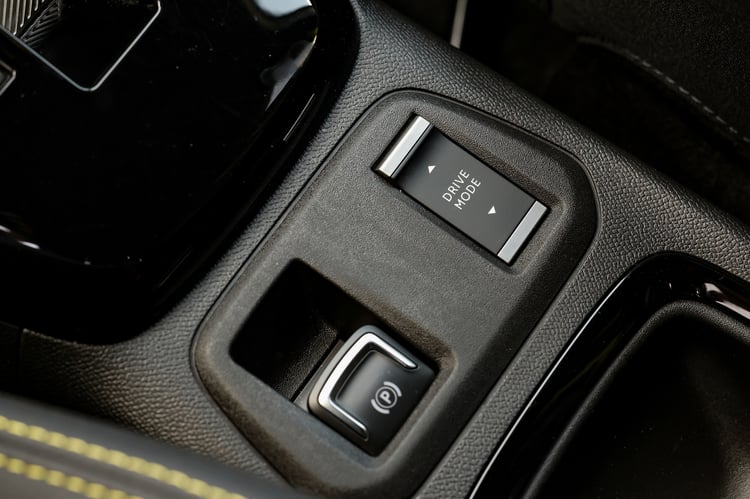 3 modes de conduite pour l'Essai Opel Corsa GSE