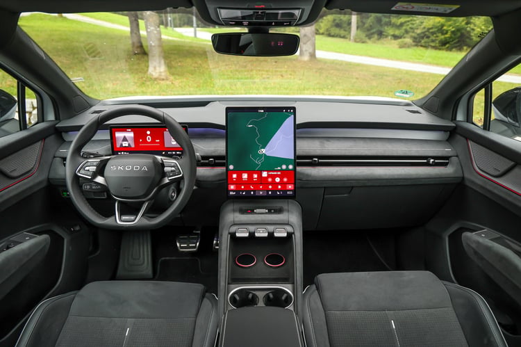 Un mobilier simple et soigné en finition Sportline