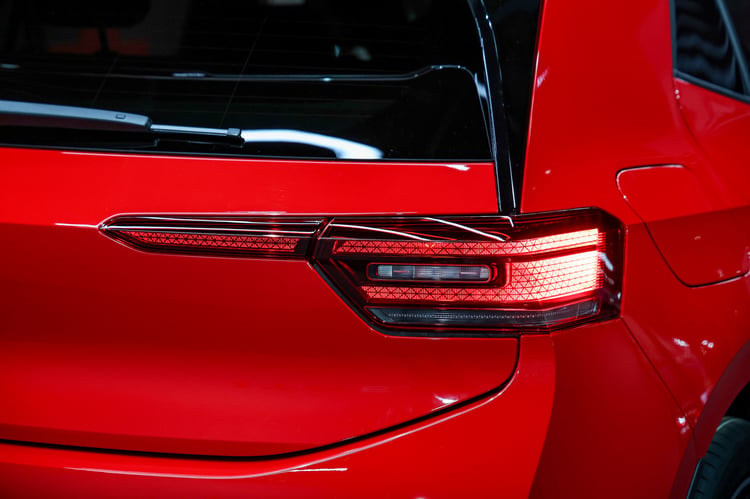 Éclairage LED plus travaillé à l'arrière