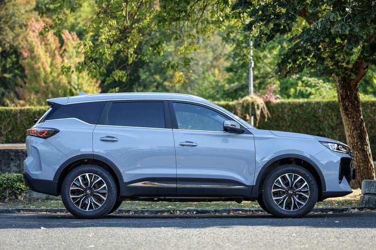 Un SUV hybride de 4,55 m de long