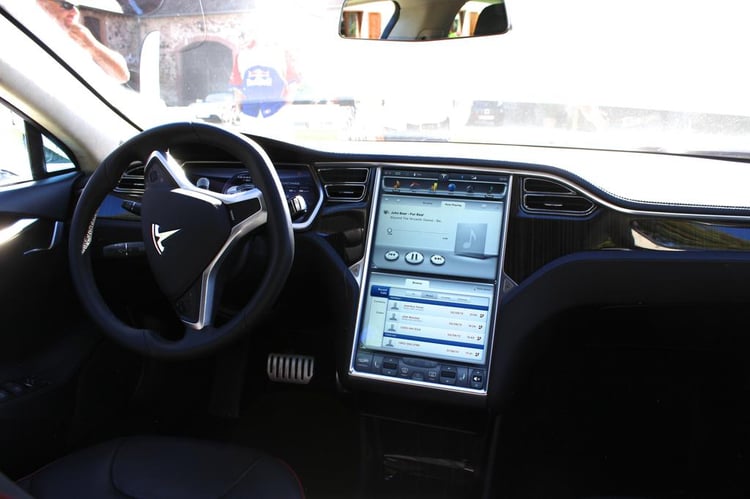 La console centrale de la Tesla Model S