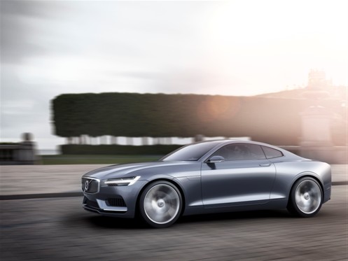 La Volvo Concept Coupé vue de trois-quarts avant gauche