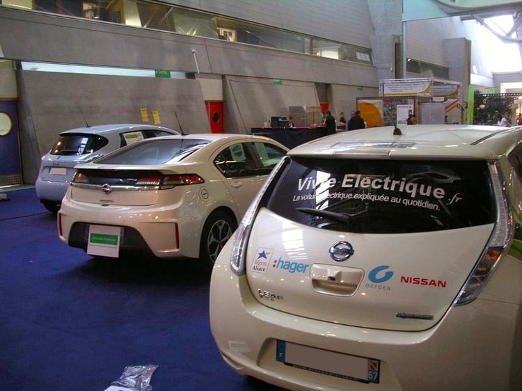 LEAF & Ampera sur le stand Automobile Propre