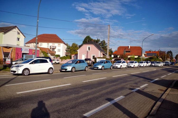 Le convoi Automobile Propre à l'arrêt