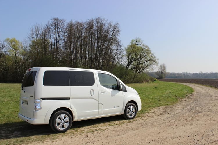 Le Nissan e-NV200 dans sa version blanche