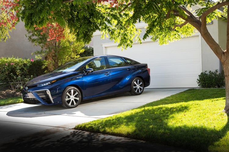 La Toyota Mirai devra séduire les automobilistes...