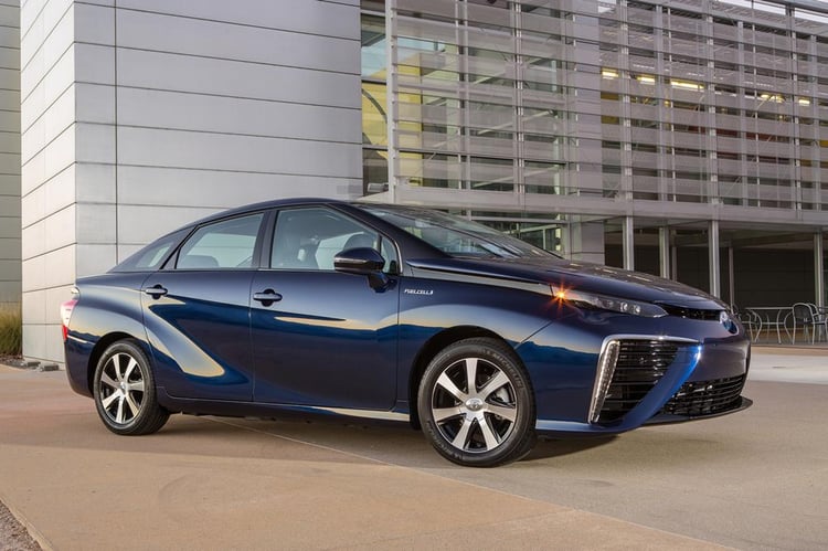 La Mirai est la première berline hydrogène de série