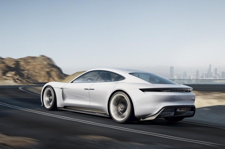 Porsche Mission E : elle va vous faire aimer l'électrique !