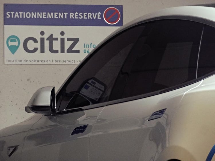 tesla-model-s-autopartage_03