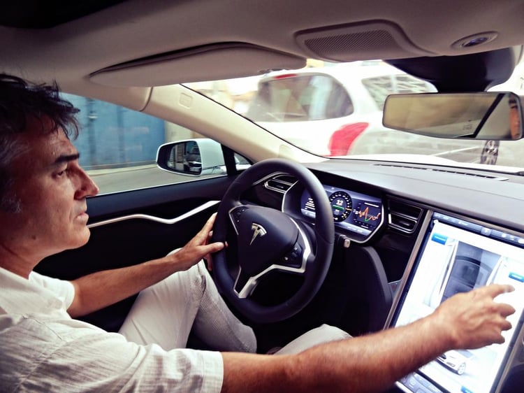 tesla-model-s-autopartage_04