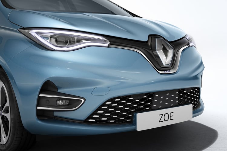 Le logo Renault sur la face avant de la Zoe sert de trappe de recharge