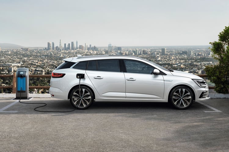 La batterie de la Megane hybride rechargeable offre une capacité utile de 9.8 kWh