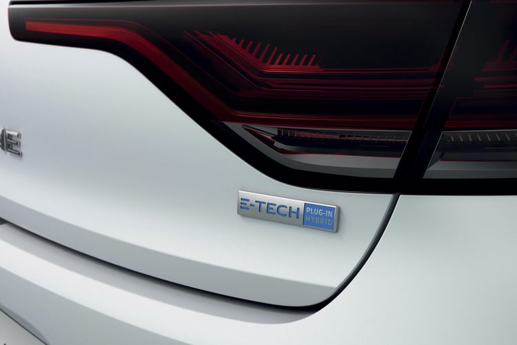En ville, la Megane hybride rechargeable est capable de parcourir jusqu'à 65 km en électrique