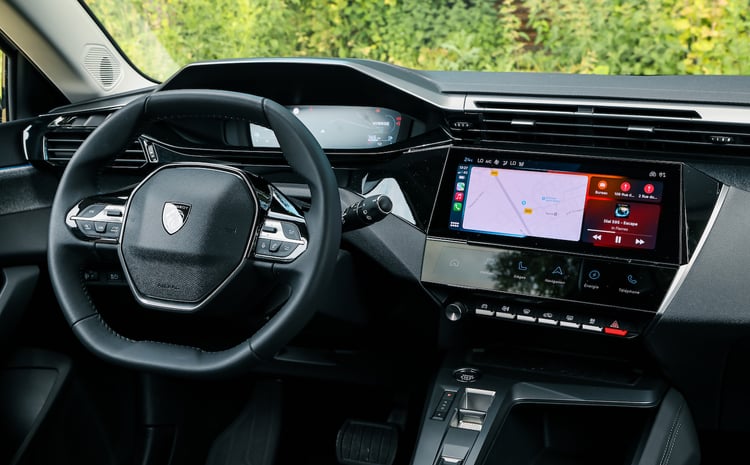 i-Cockpit de la Peugeot 308 SW Hybrid 180