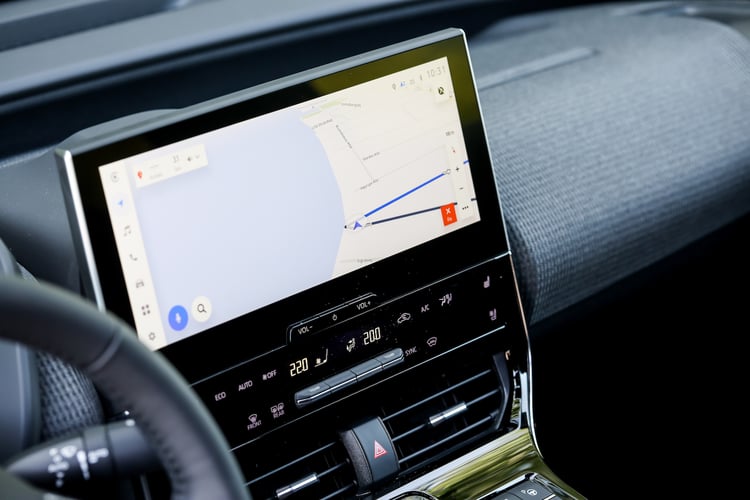 Une interface fluide mais très peu remplie pour le Toyota bZ4X