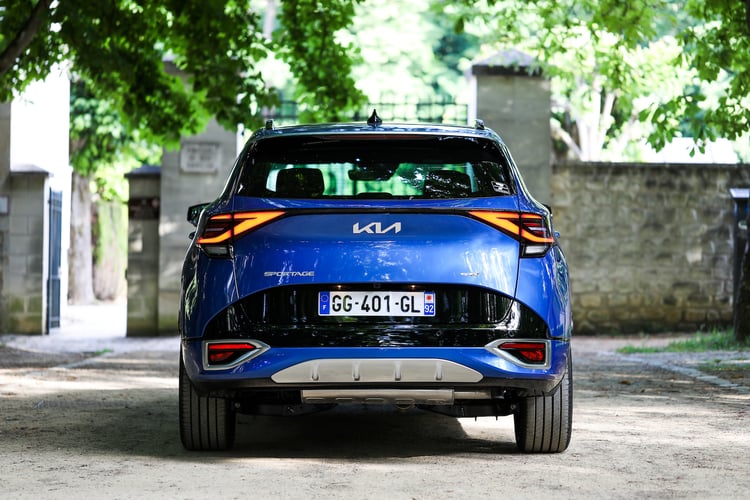 Signature arrière du Kia sportage hybride rechargeable