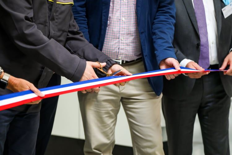 Inauguration de la ligne d'assemblage du Renault ePT-160 kW