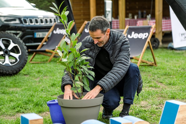 Un arbre planté pour la Jeep Academy !