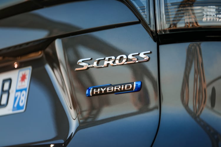 Suzuki S-Cross Hybrid