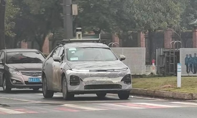 Xpeng G6 Spyshots