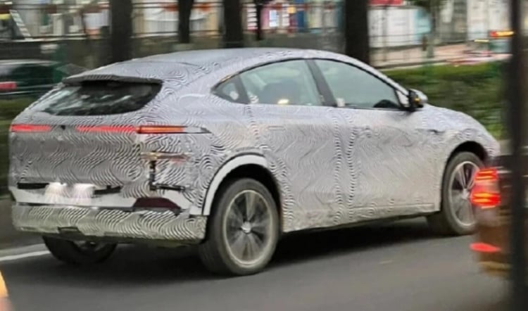 Xpeng G6 Spyshots