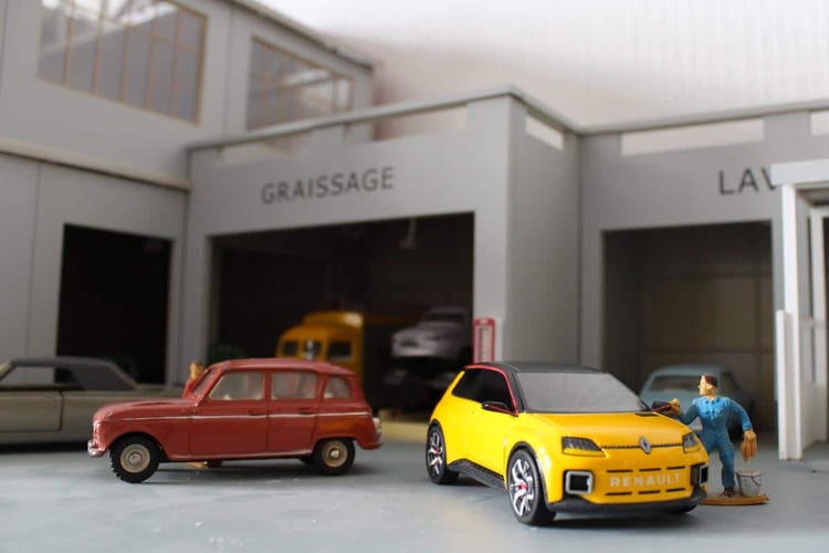 Renault 5 Proto E-Tech Solido et R4 Dinky Toys France