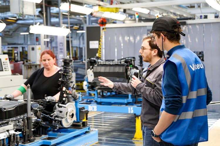 Thomas découvre la production de Renault Megane E-Tech