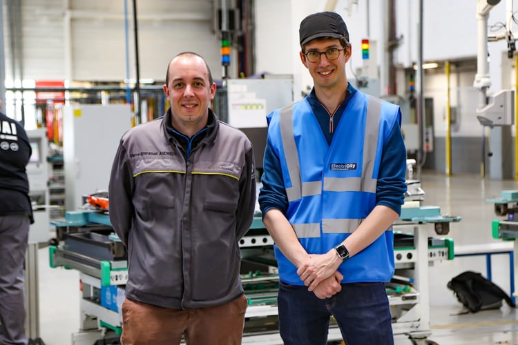 Thomas et le directeur de l'usine Pierre-Emmanuel Andrieux