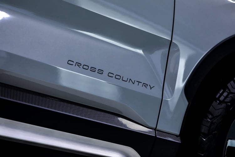 Logo latéral du Volvo EX30 Cross Country